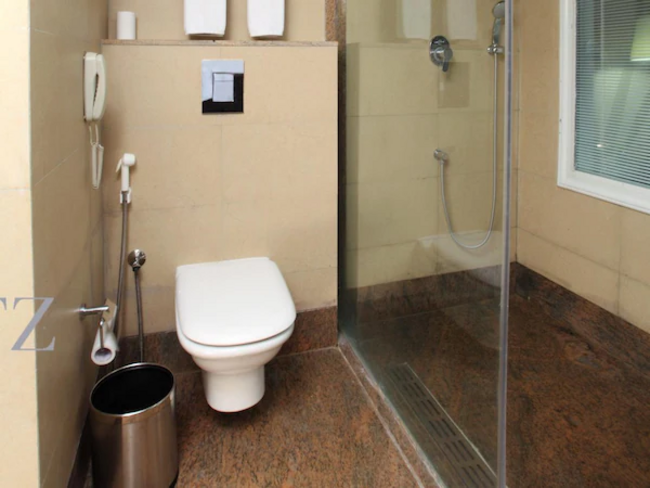 Bathroom 4, Hotel Abu Palace - Chennai, Chennai