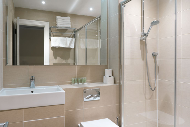 Bathroom 5, Athena Hotel - B&B, London