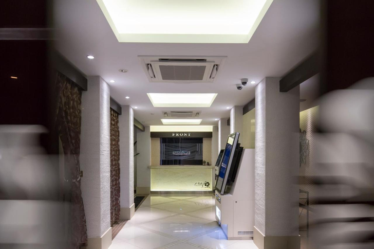 Others 3, Hotel Lei, Funabashi