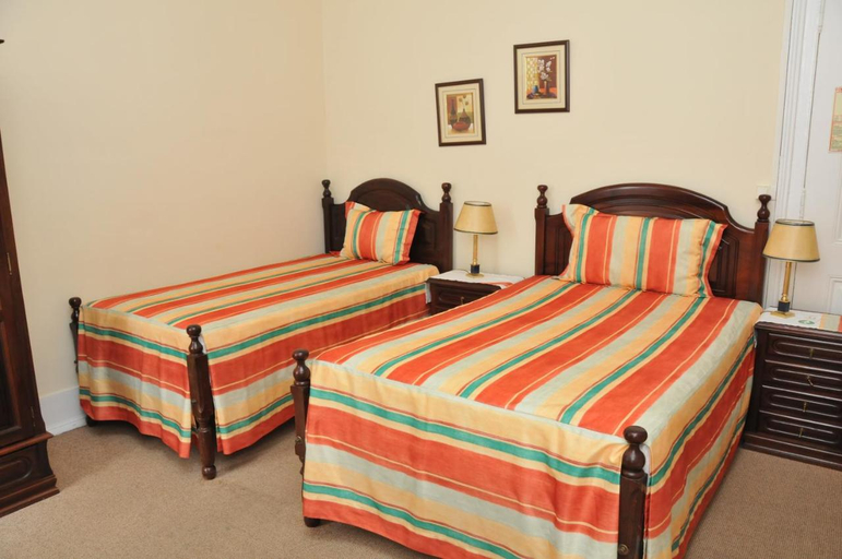 Bedroom 2, Pensao Londres, Lisbon