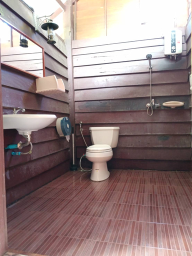 Bathroom 3, P&P Coffee & Resort Maesariang, Mae Sariang