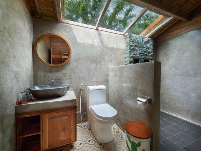 Bathroom 3, Uluwatu Desa, Badung