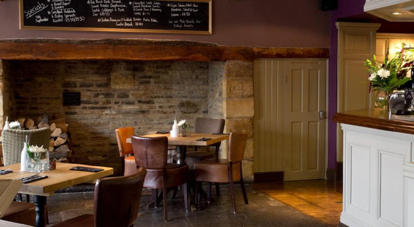 Food & Drinks 4, Tilted Wig, Warwickshire