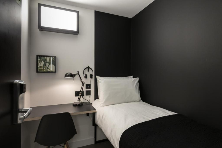 Bedroom 3, Kip Hote, London