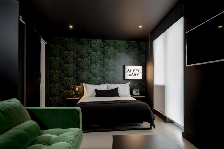 Bedroom 5, Kip Hote, London