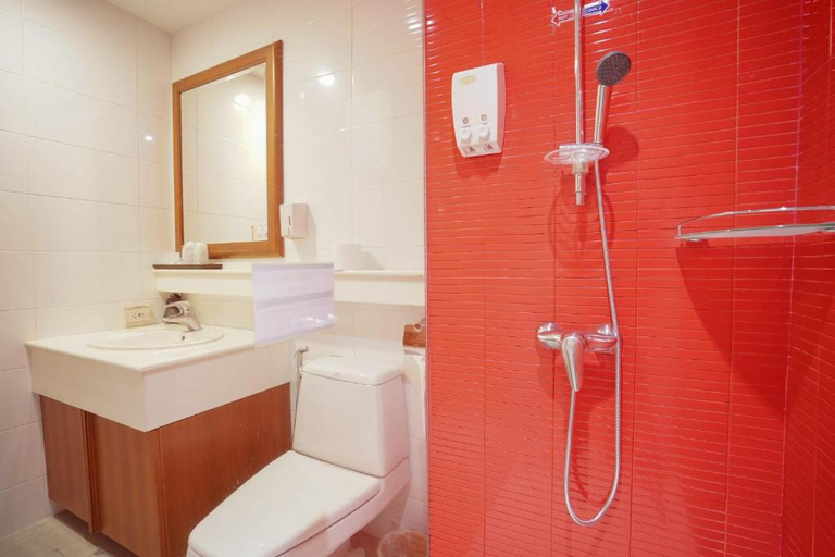 Bathroom 5, Baan Sukhumvit Inn Soi 18, Khlong Toey