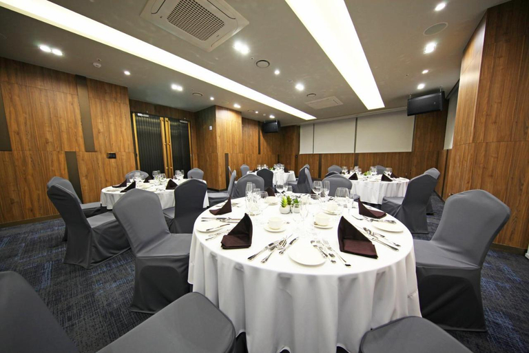 Business Facilities, Busan Dangri O2, Saha
