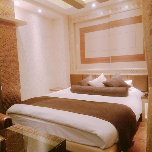 Bedroom 4, Hotel Lei, Funabashi