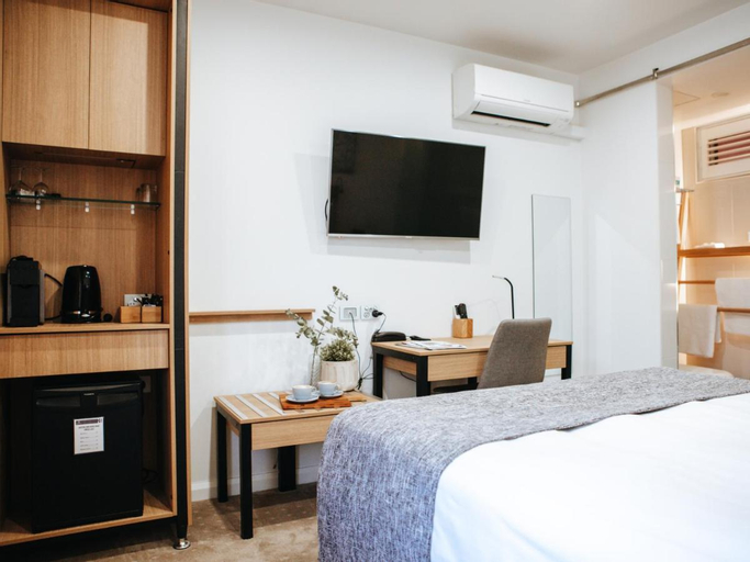 Others 5, Astor Inn, Wagga Wagga - Pt A
