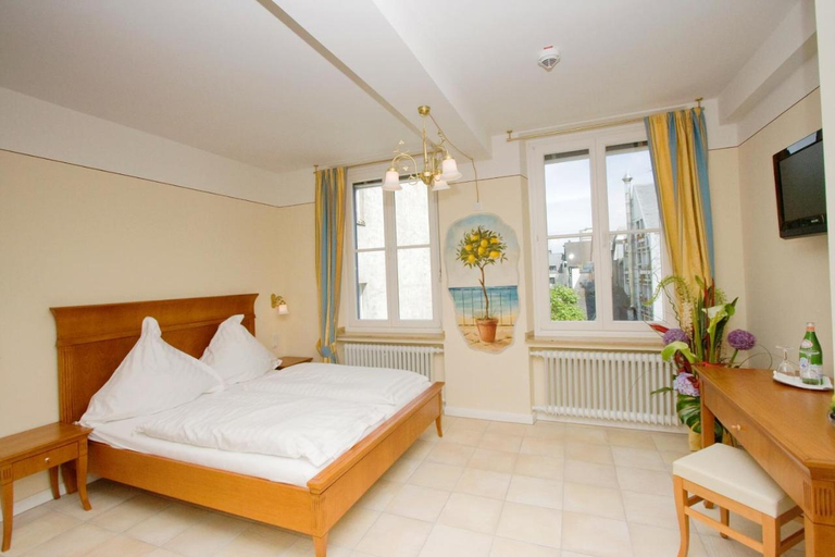 Bedroom 3, Albergo Xll Apostel, Köln