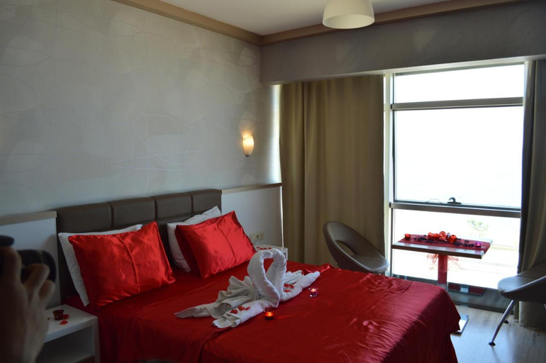 Bedroom 2, Bal Hotel, Espiye