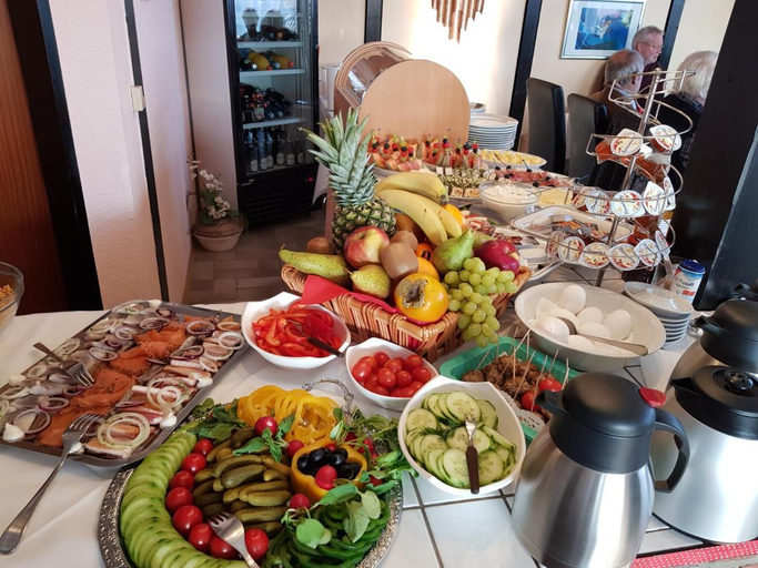 Food & Drinks 4, Hotel Garni Julia, Düren