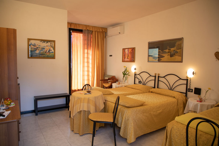 Bedroom 4, Hotel Ebe, Florence