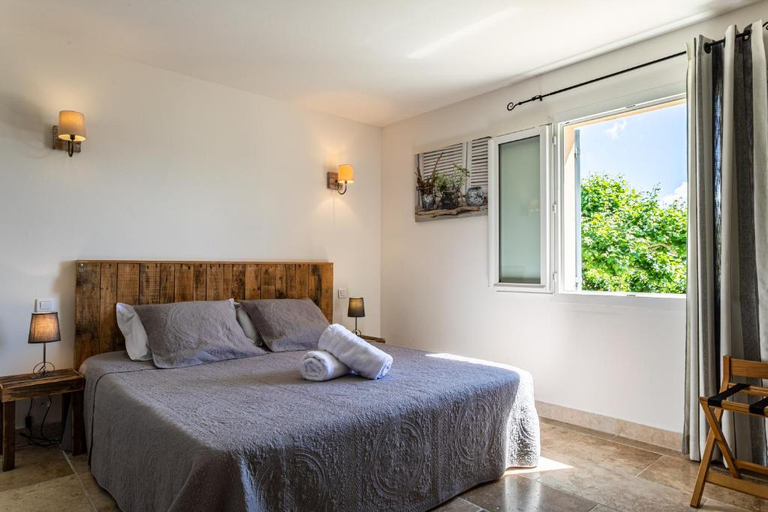 Bedroom, Mas Saint Julien, Vaucluse