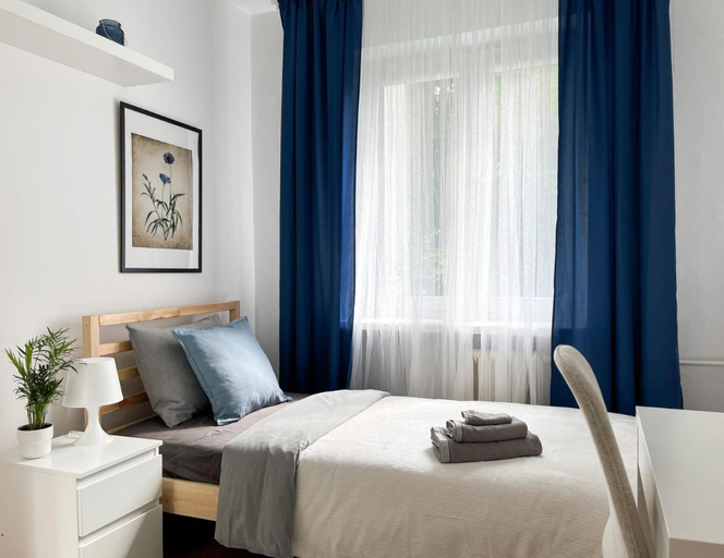 Bedroom 3, Flower House Warsaw Chopin Airport, Warsaw