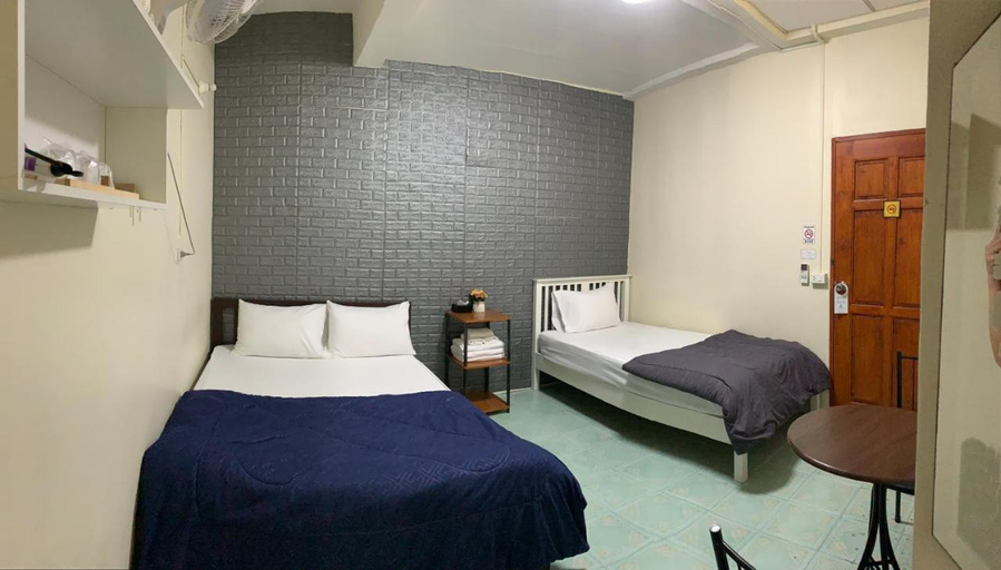 Bedroom 2, PD Hostel, Don Muang