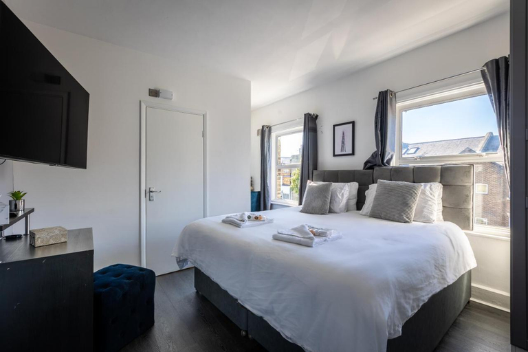 Bedroom 5, The Finsbury Guesthouse, London