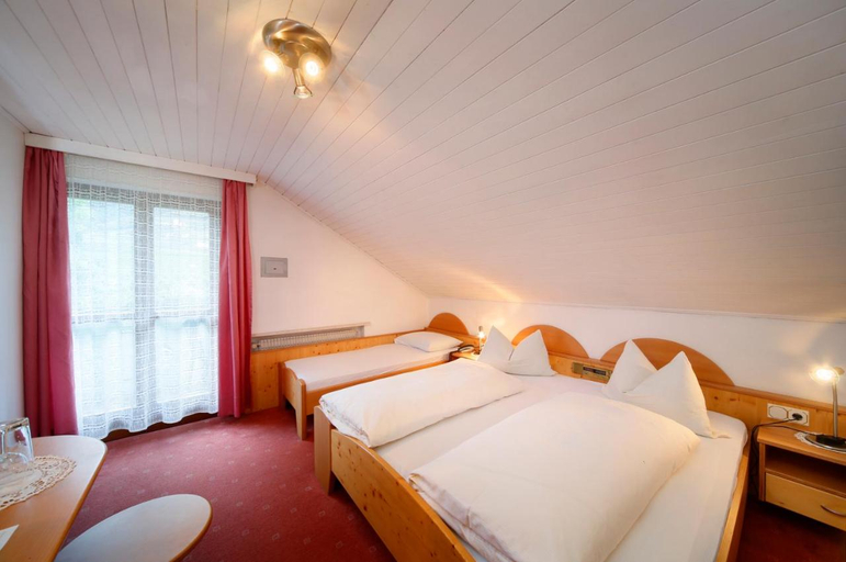 Bedroom 2, Hotel Unterrain, Bolzano