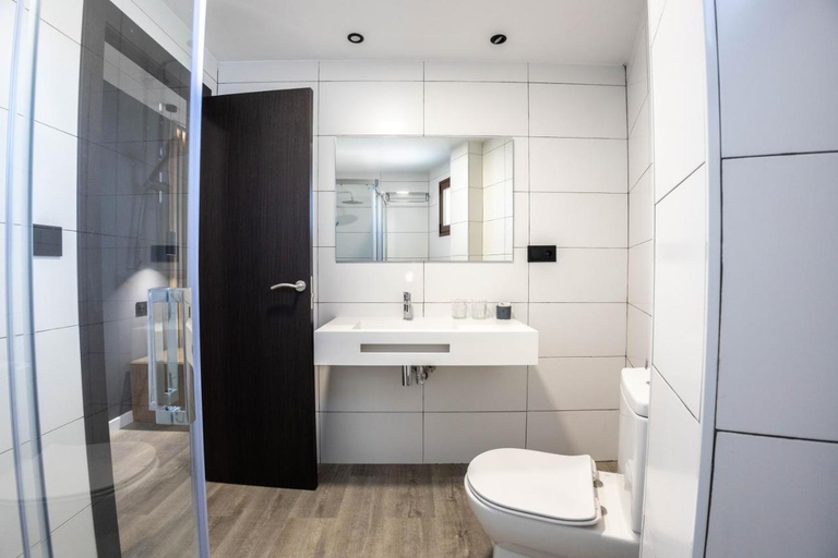 Bathroom, La Orza de Angel, Valencia