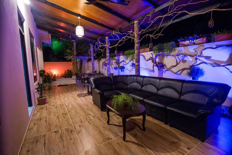 Others 5, Ari Stay Thoddoo