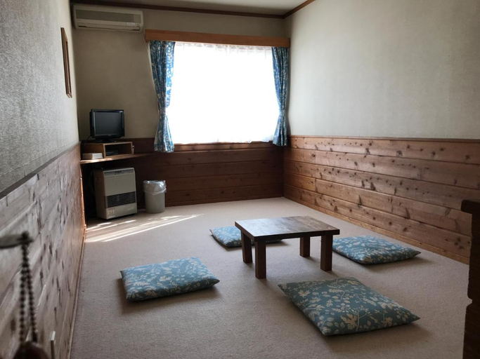 Others, Pension Oz, Minamiuonuma