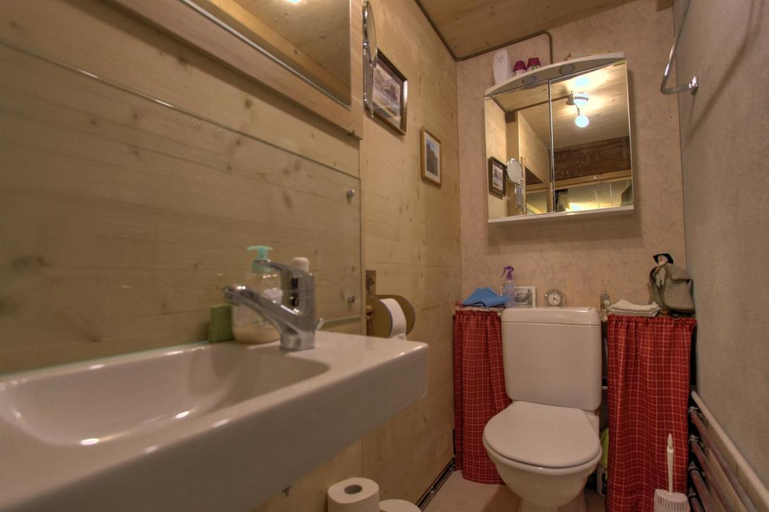 Bathroom 2, B&B La Pivoine, Pays-d'Enhaut