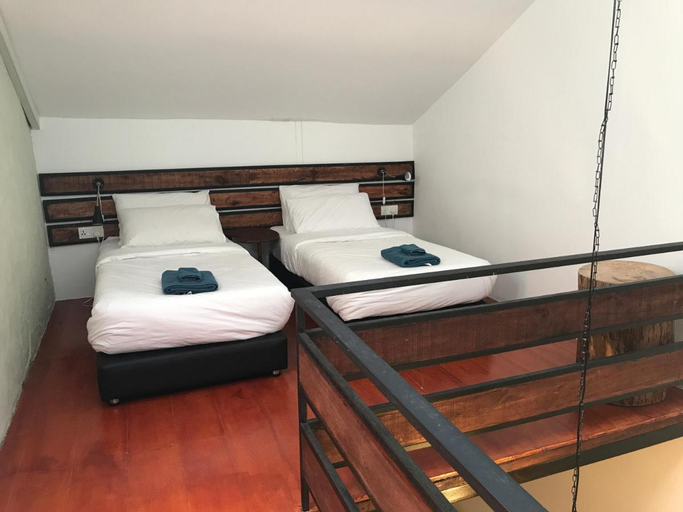 Bedroom 4, Lima.Tujoh, Kuching