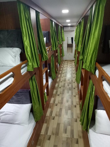 Bedroom 4, Royal Dormitory, Mumbai Suburban