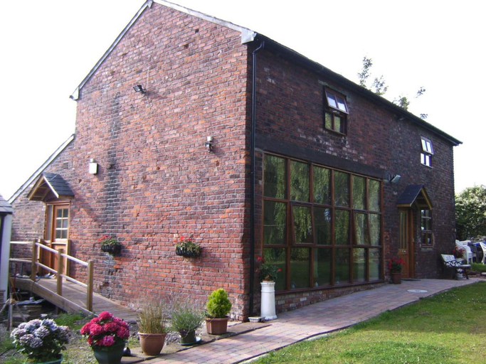 Exterior & Views 5, Brook Barn B&B, Sefton