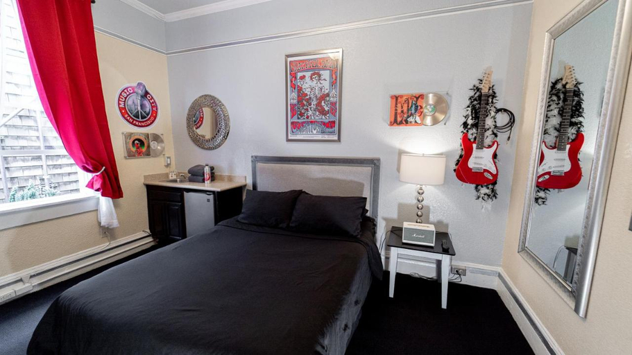 Bedroom 2, Music City Hotel/Hostel, San Francisco