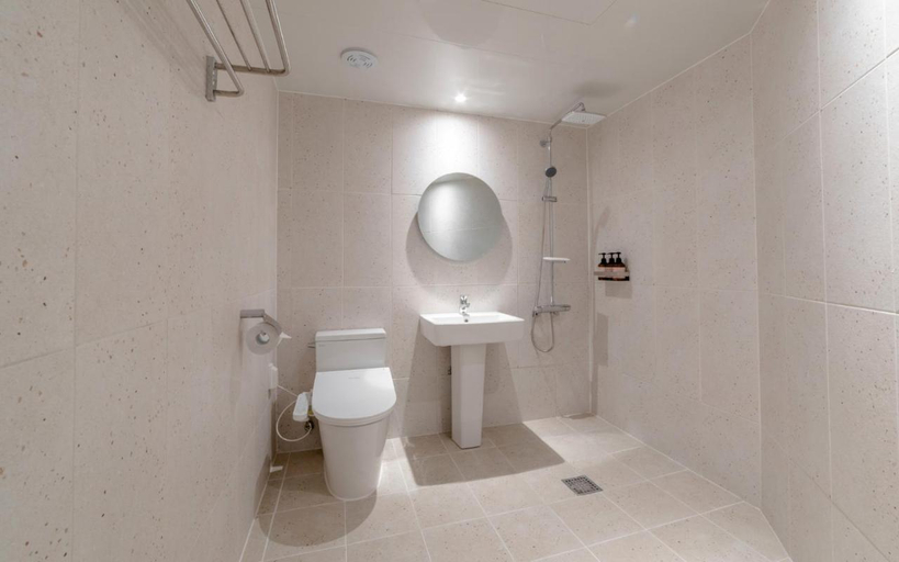 Bathroom 5, Anook Hotel Osan branch, Pyeongtaek