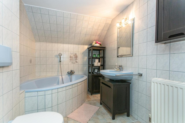 Bathroom 5, Landgasthof Furstenbrunn, Salzburg Umgebung