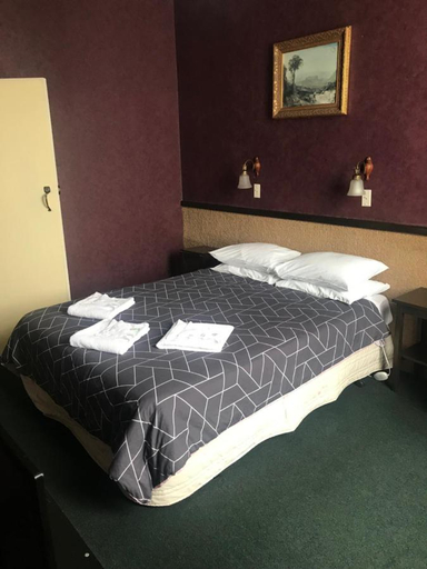 Bedroom 5, Grand Hotel - Whangarei, Whangarei
