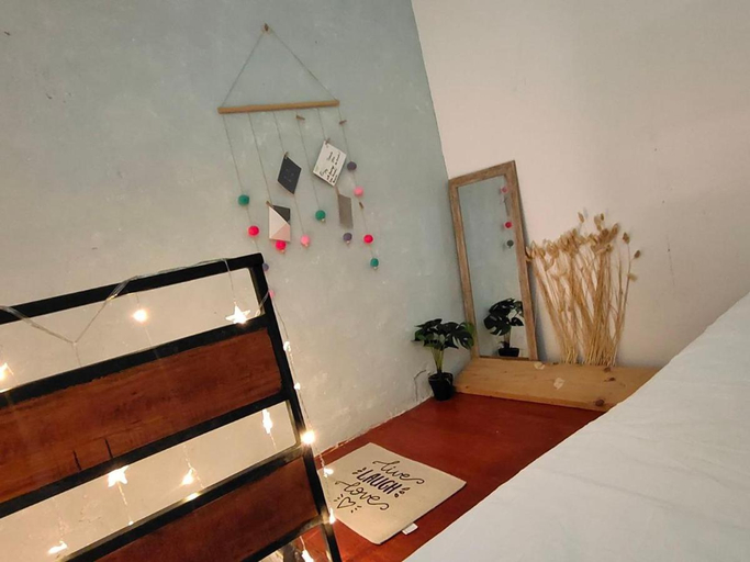 Bedroom 2, Lima.Tujoh, Kuching