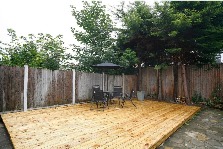 Others 4, London Smart Comfy Single, London