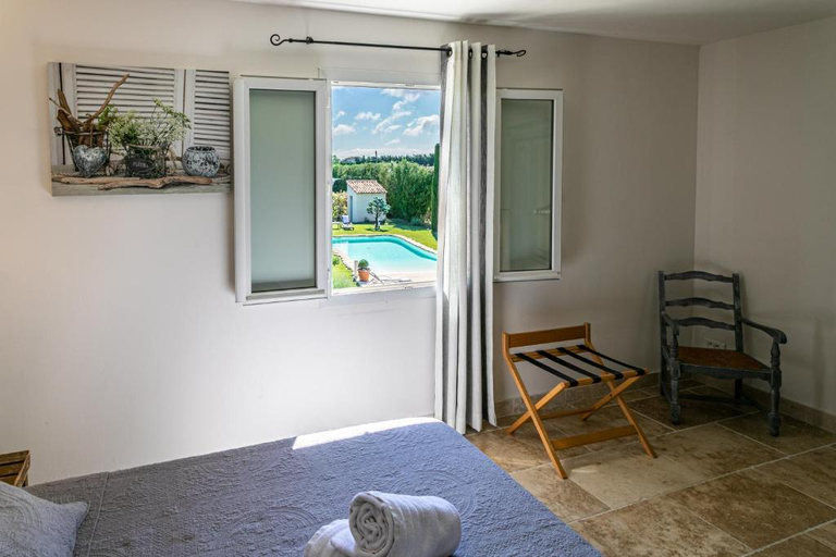 Others 4, Mas Saint Julien, Vaucluse