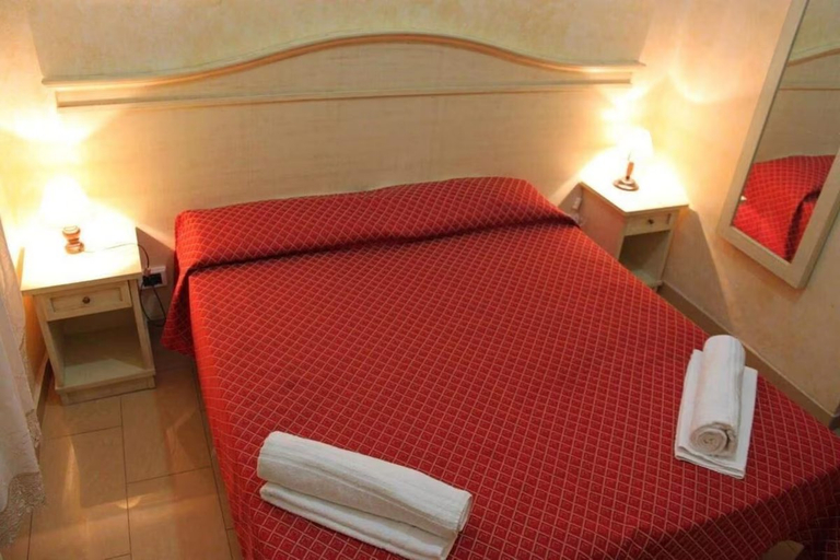 Bedroom 4, Affittacamere Alex , Roma