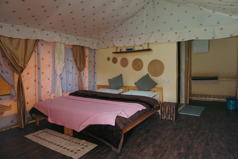 Bedroom 2, CRAZY CUB CAMP, Mandi