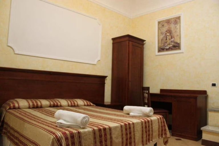 Bedroom 3, Affittacamere Alex , Roma