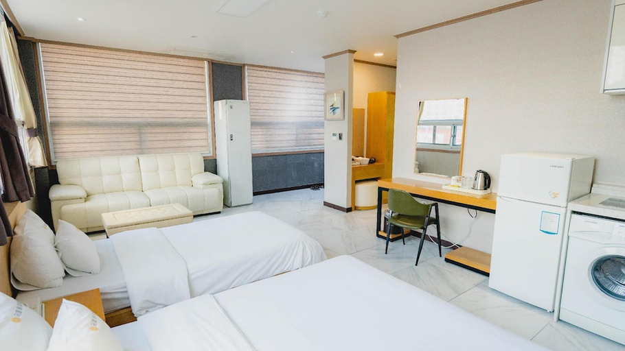 Bedroom 3, Gwangju International Business W Hotel, Gwangsan