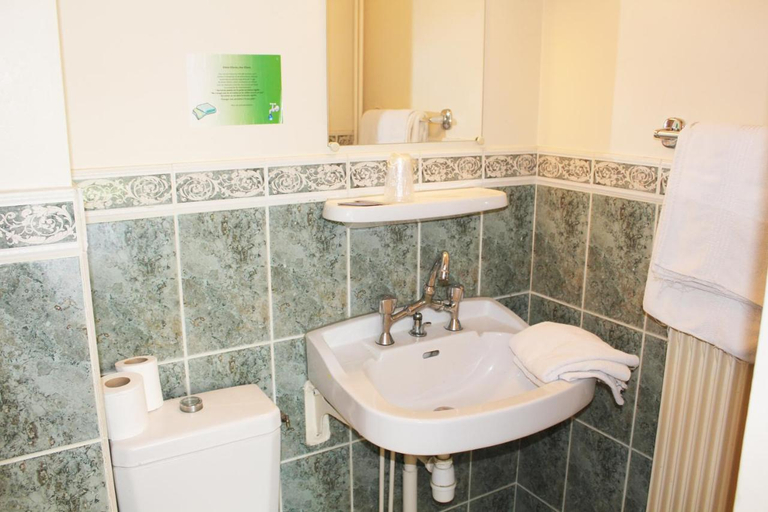 Bathroom 3, Hotel Le Chapitre, Creuse