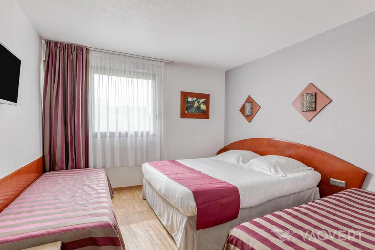 Bedroom 2, ザ オリジナルズ シティ オテル アルテオラ, Vienne