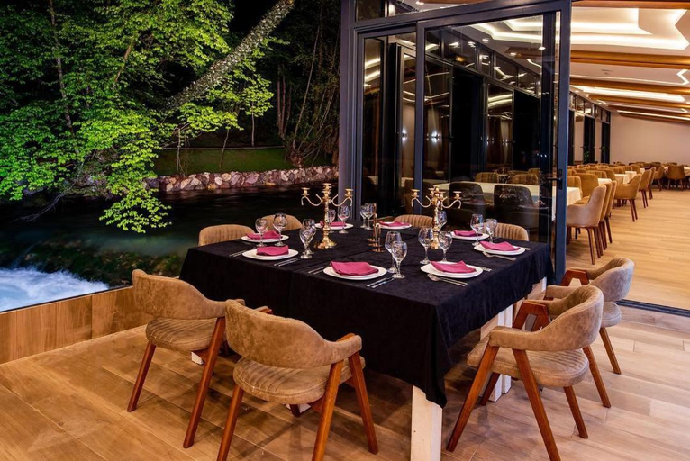 Food & Drinks 4, Resort Ujevara e Drinit, Istok