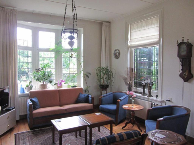 Others 3, de Flesch, Kesteren