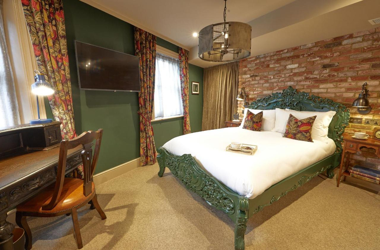 Bedroom 5, The Kings Arms, Cheshire East