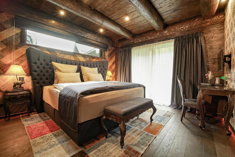 Bedroom 5, Timberjacks Siegen Motel, Siegen-Wittgenstein