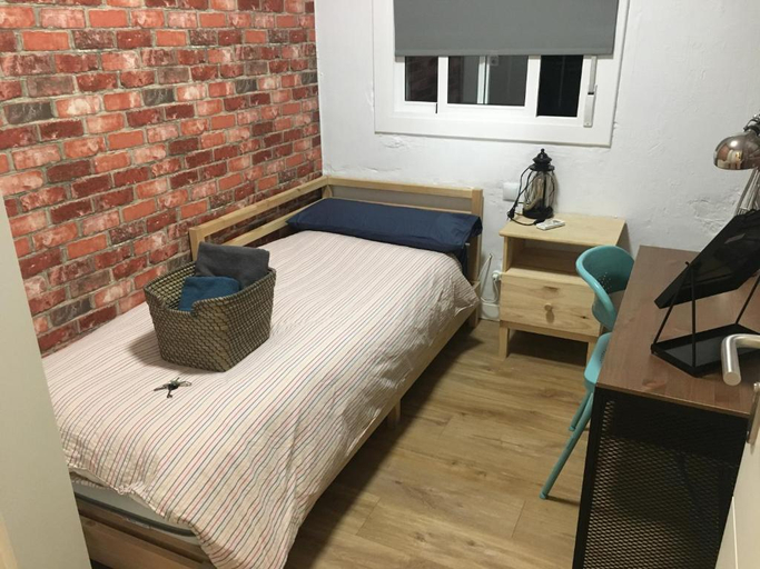 Bedroom 3, Practical room: Barcelona-Fira-Airport, Barcelona