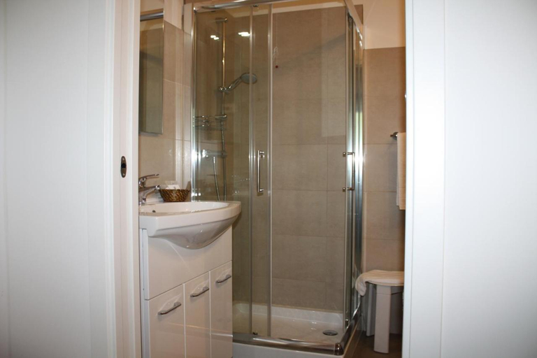 Bathroom 3, Elis' Rooms, Treviso