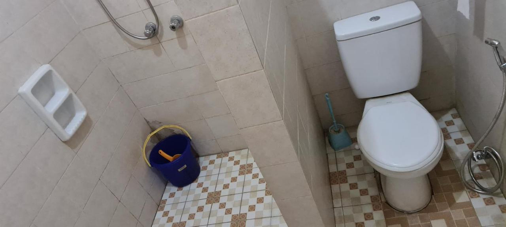 Bathroom, Rmh Sewa Harian 2 Kmr Tidur di Dago Pakar Bandung , Bandung