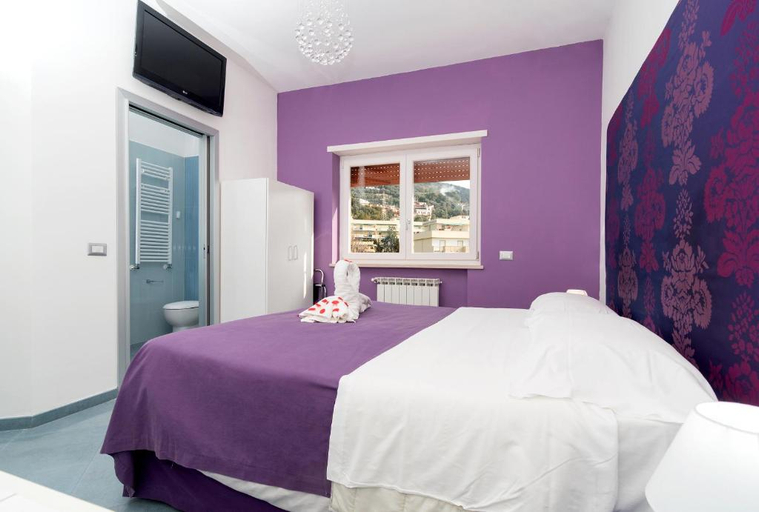 Bedroom 3, Guest House Emily Suites Sorrento, Napoli